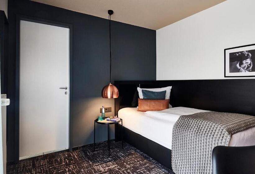 חדר אקונומי יחיד, Dom