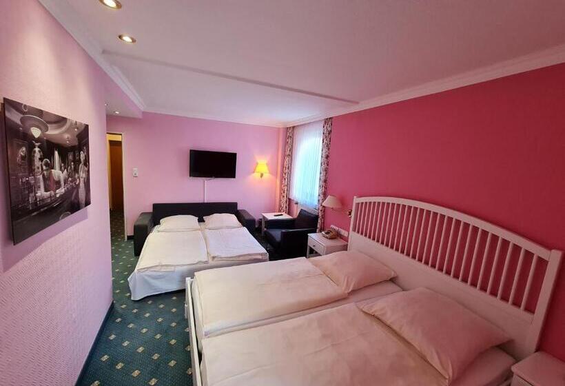 Chambre Quadruple Standard, Heldt