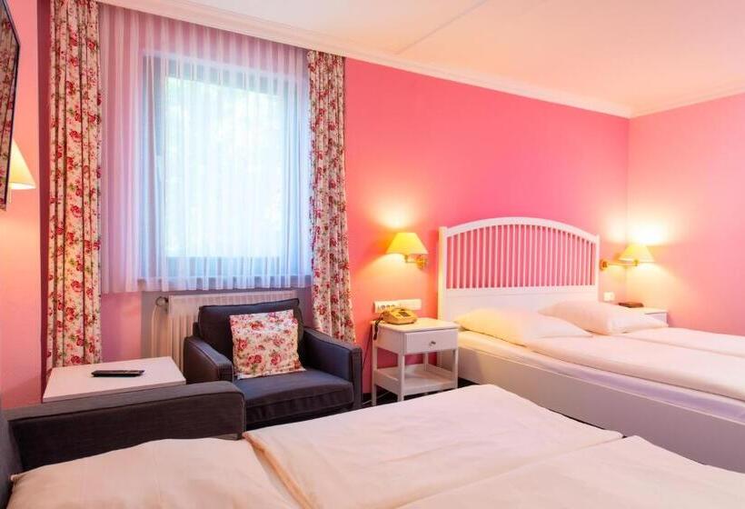 Chambre Quadruple Standard, Heldt