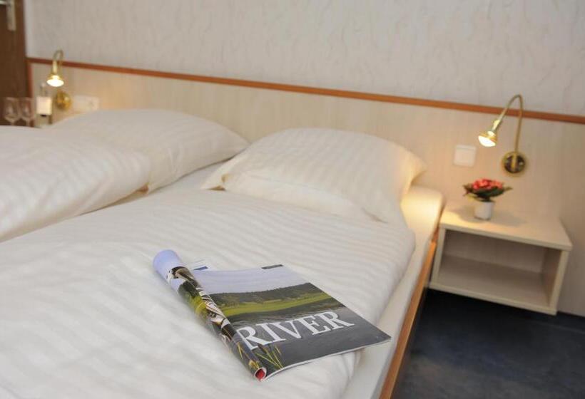 Chambre Deluxe Individuelle, Heldt