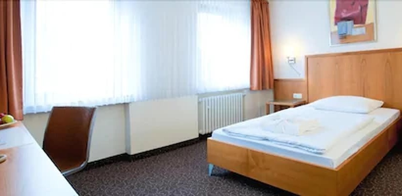 标准单人间, Regent