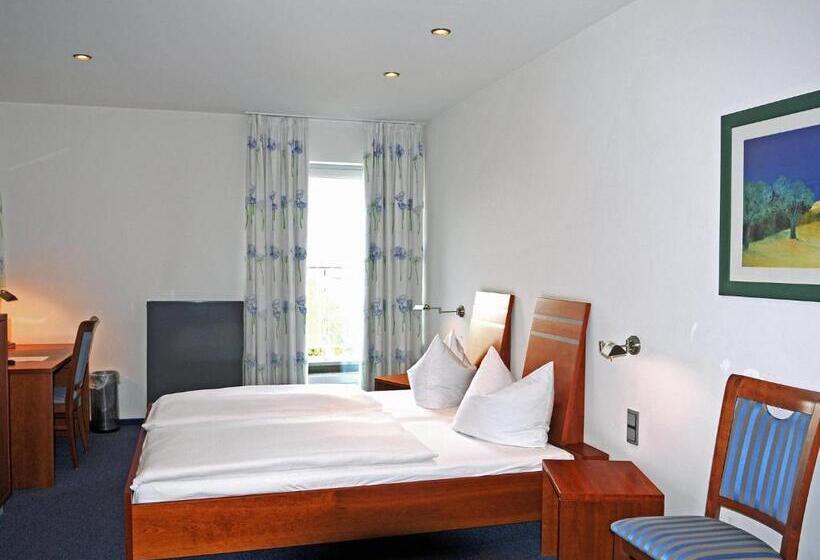 컴포트 룸, Restaurant Thomsen