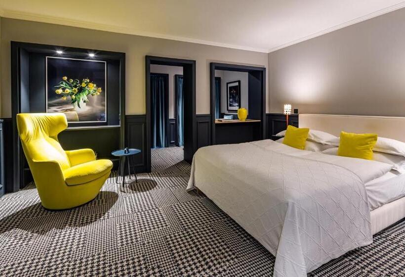 스탠다드 룸, The Midtown