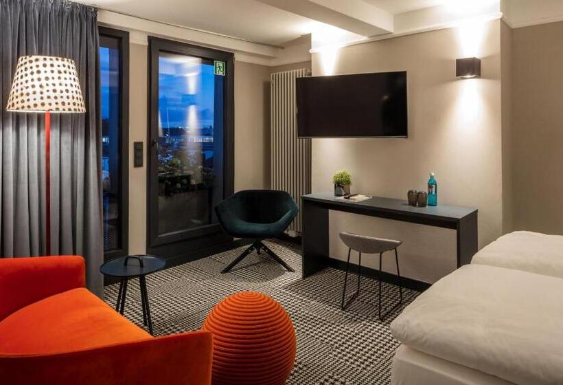 デラックスルーム, The Midtown