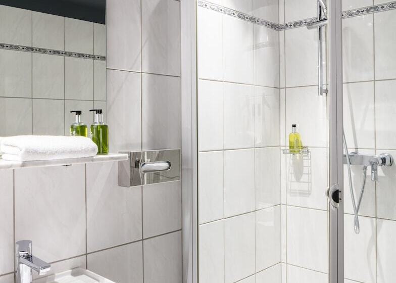 스탠다드 룸, The Midtown