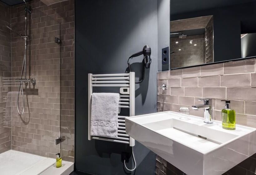 스탠다드 룸, The Midtown