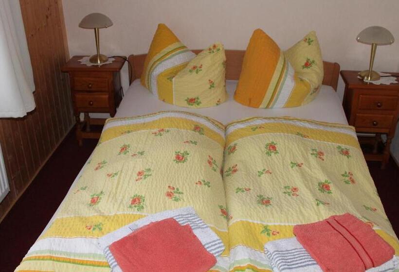 شقة عائلية, Zur Erholung