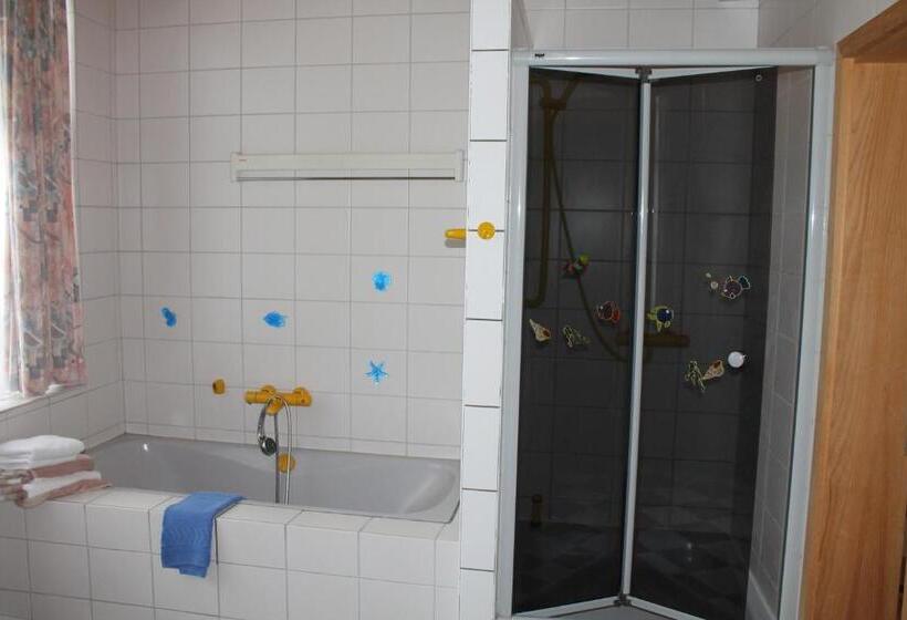 غرفة قياسية, Zur Erholung