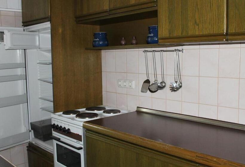 شقة عائلية, Zur Erholung