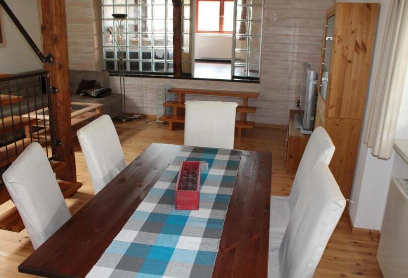 شقة عائلية, Zur Erholung