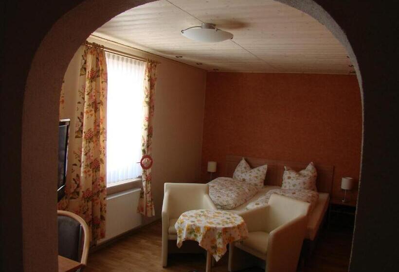 شقة عائلية, Zur Erholung