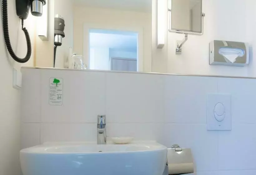 اتاق استاندارد یک نفره, Inselhotel Bruns