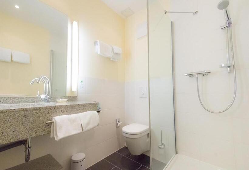 חדר סטנדרט לארבעה, Inselhotel Bruns