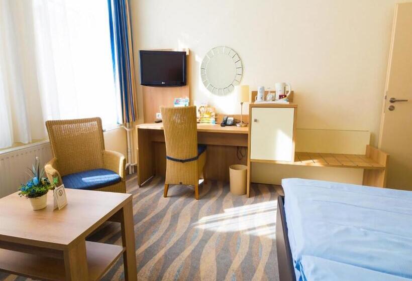 חדר סטנדרט לארבעה, Inselhotel Bruns