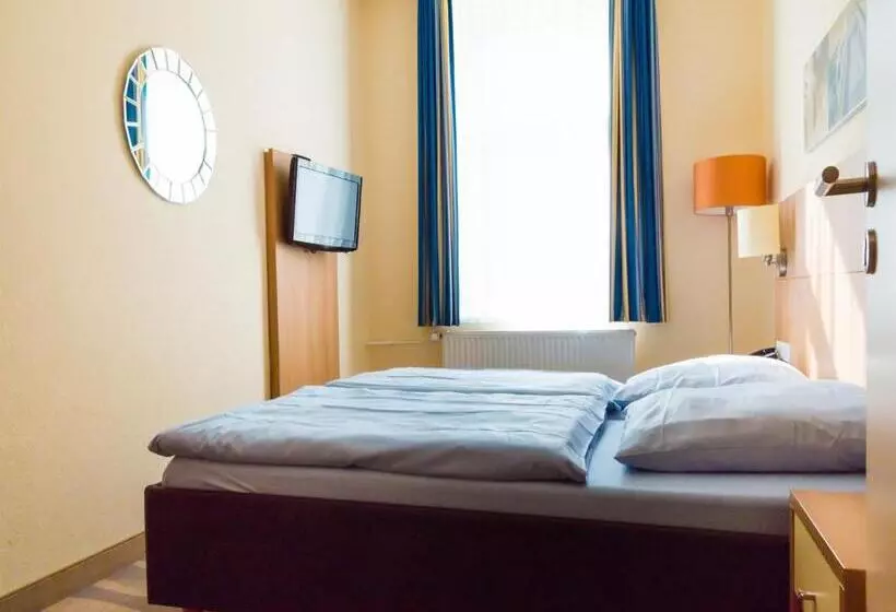 اتاق استاندارد چهار تخته, Inselhotel Bruns