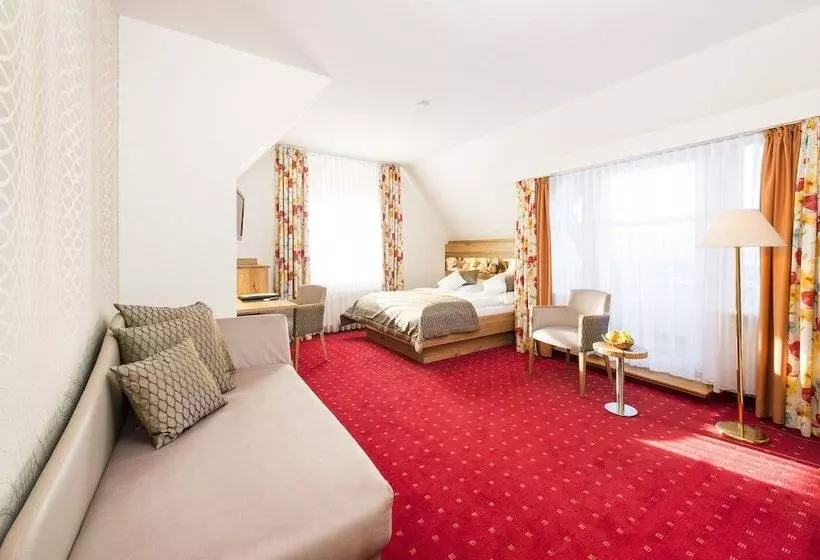 コンフォートルーム, Landhotel Buller