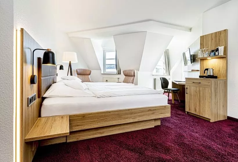 コンフォートルーム, Landhotel Buller