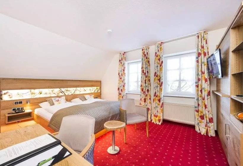 コンフォートルーム, Landhotel Buller
