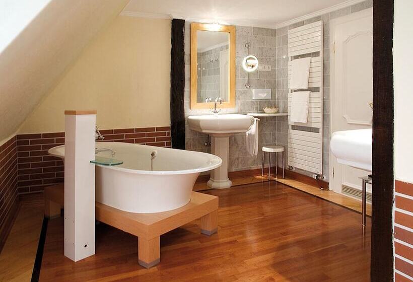 اتاق استاندارد, Romantik Hotel Hof Zur Linde