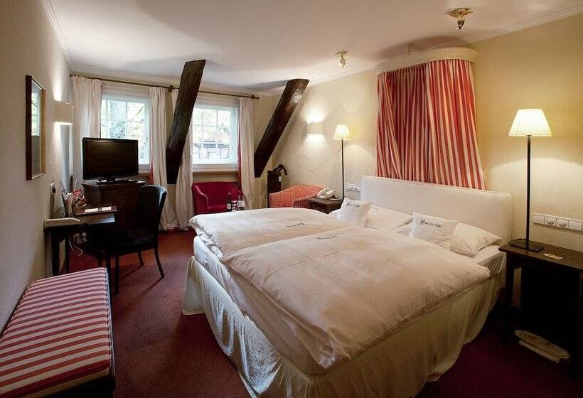 اتاق استاندارد, Romantik Hotel Hof Zur Linde