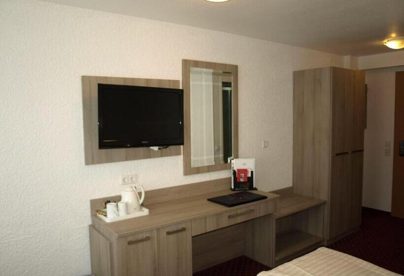 트리플 클래식 룸, Airport Hotel Filder Post