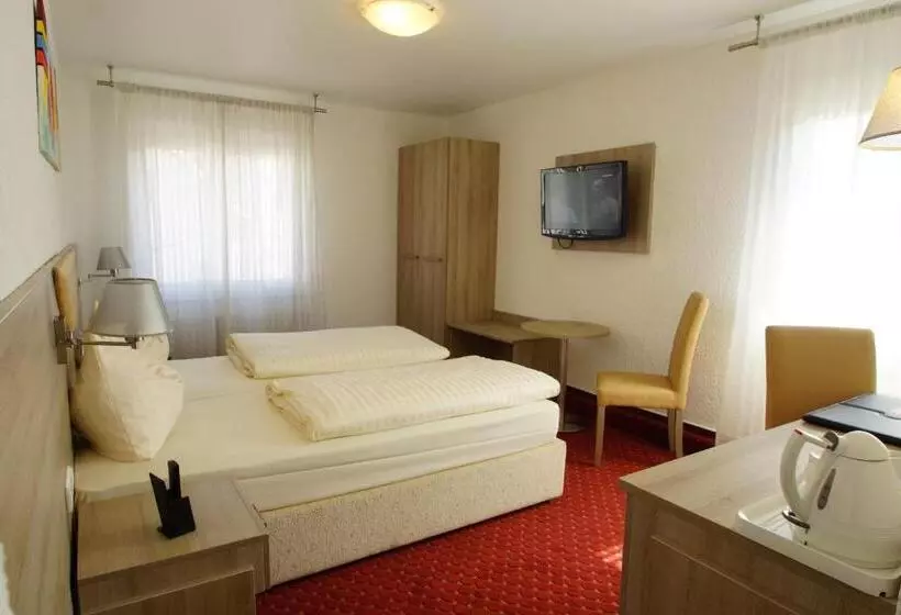トリプルクラシックルーム, Airport Hotel Filder Post