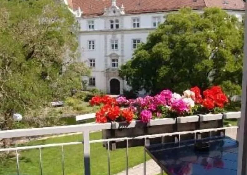 スタンダードシングルルーム, Am Friedrichsbad
