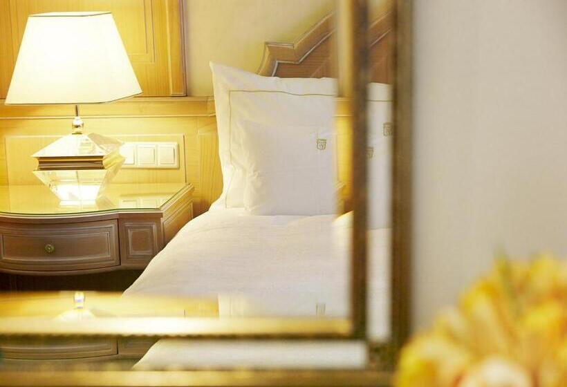 غرفة ديلوكس, Colombi