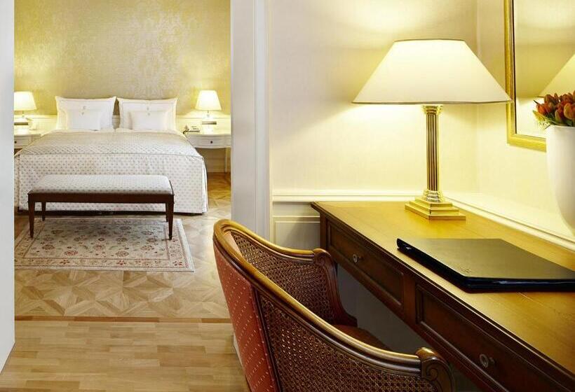 جناح جونيور, Colombi