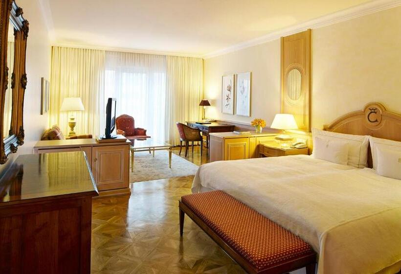 جناح جونيور سوبريور, Colombi