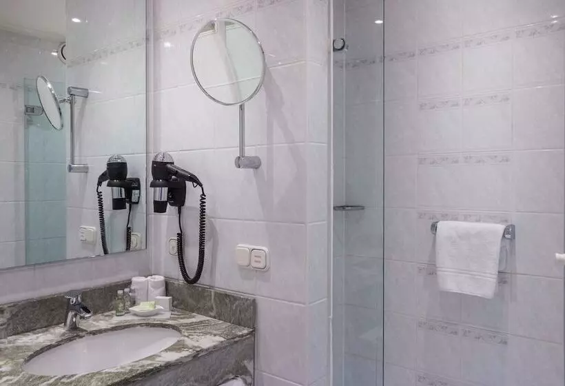 اتاق استاندارد, Crowne Plaza Frankfurt Congress Hotel, An Ihg