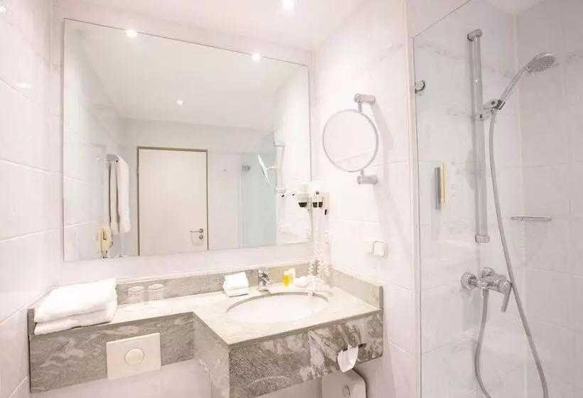 اتاق استاندارد, Crowne Plaza Frankfurt Congress Hotel, An Ihg