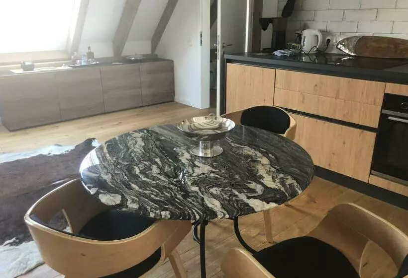 , Die Grüne Bettlad Boutique