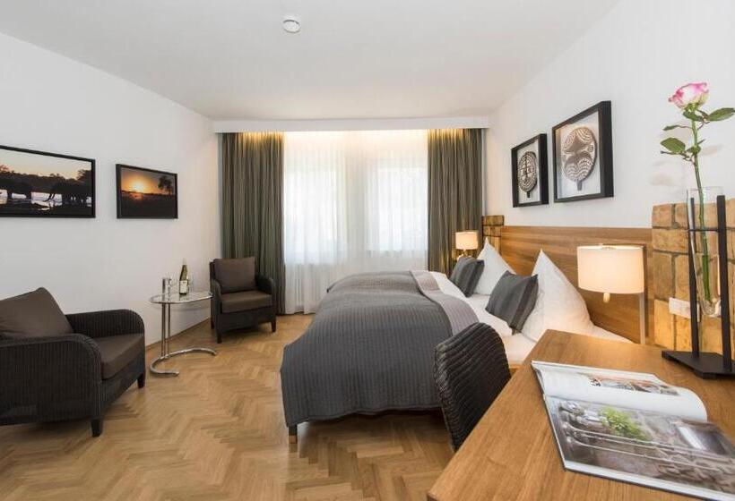 스탠다드 룸, Goldener Engel