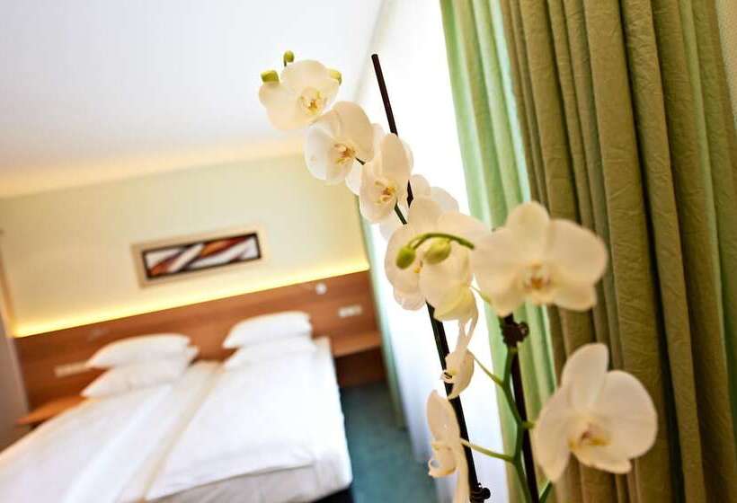 חדר סופריור, Hirsch