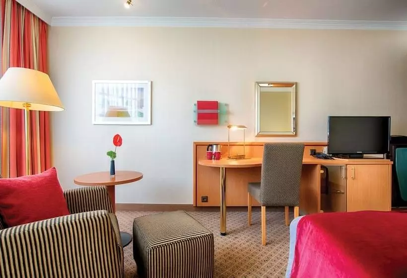 コンフォートトリプルルーム, Leonardo Hotel Mannheim City Center