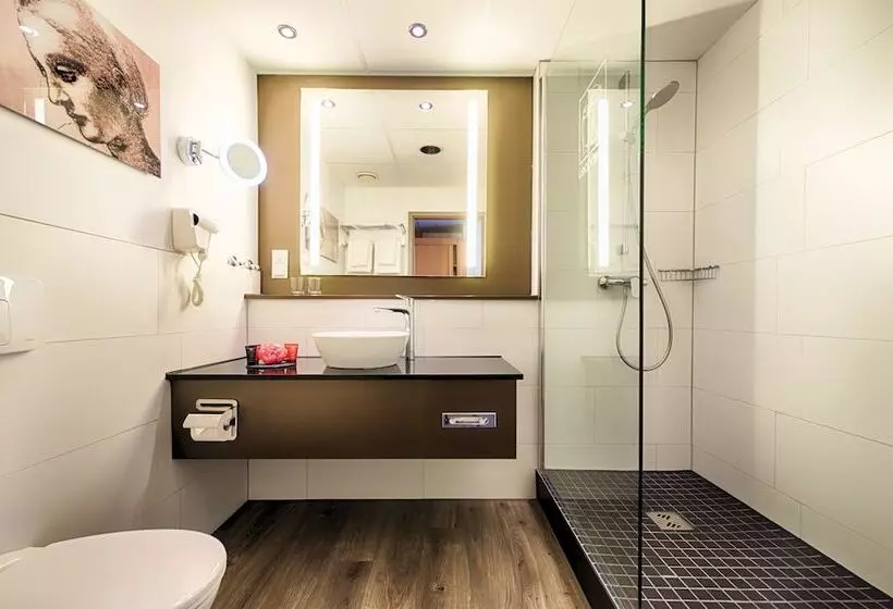 エクゼクティブ４人部屋, Leonardo Hotel Mannheim City Center