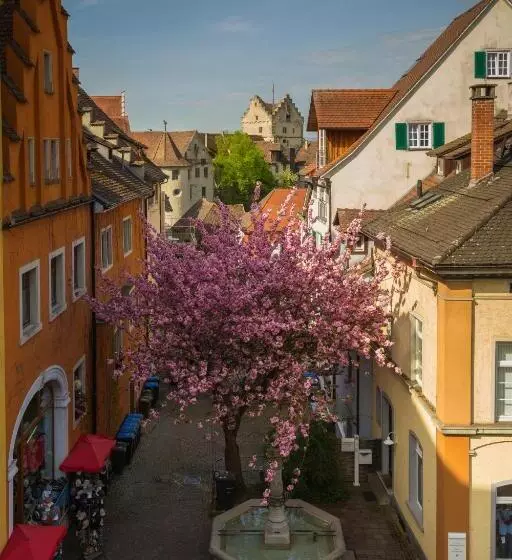 ファミリールーム, Löwen Weinstube