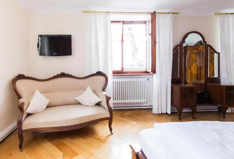 Номер Стандарт, Löwen Weinstube