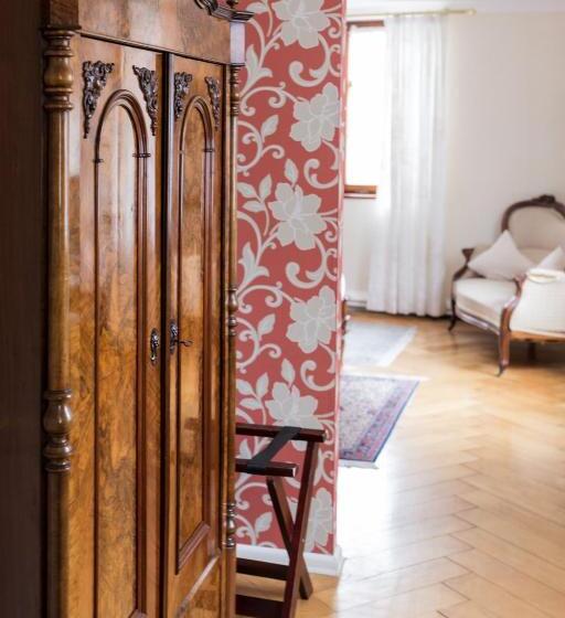 Номер Стандарт, Löwen Weinstube