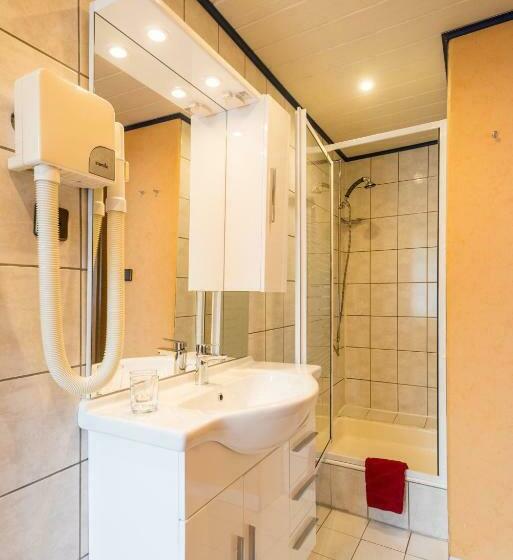 , Moselromantik Hotel Zum Löwen