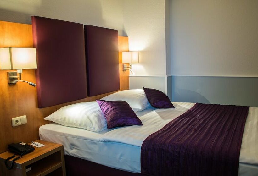 اتاق استاندارد, Niederrad