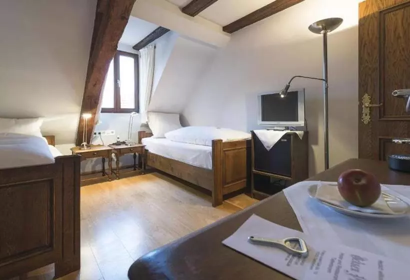 Standard Yhden Hengen Huone, Ochsen Post