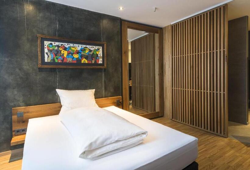 غرفة سوبيريور, Ochsen Post