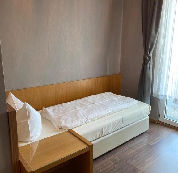 Номер Стандарт Индивидуальный, Rheinstein