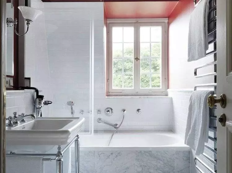 Standardzimmer, Schlosshotel Kronberg   Hotel Frankfurt