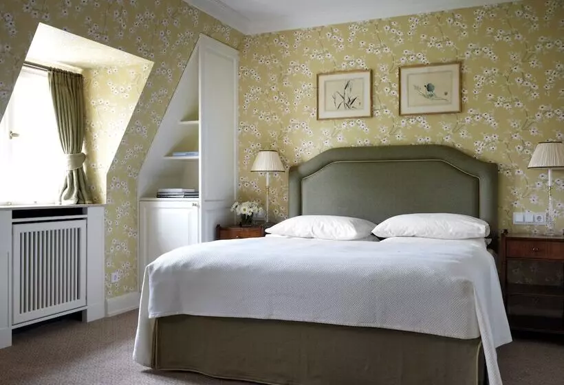 Standardzimmer, Schlosshotel Kronberg   Hotel Frankfurt