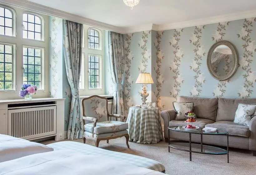 Standardzimmer Parkblick, Schlosshotel Kronberg Hotel Frankfurt