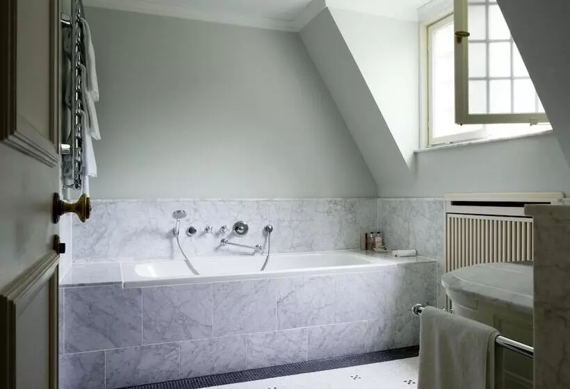 Suite, Schlosshotel Kronberg Hotel Frankfurt