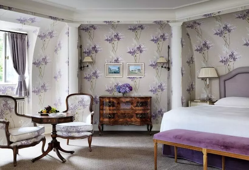 Standardzimmer, Schlosshotel Kronberg   Hotel Frankfurt